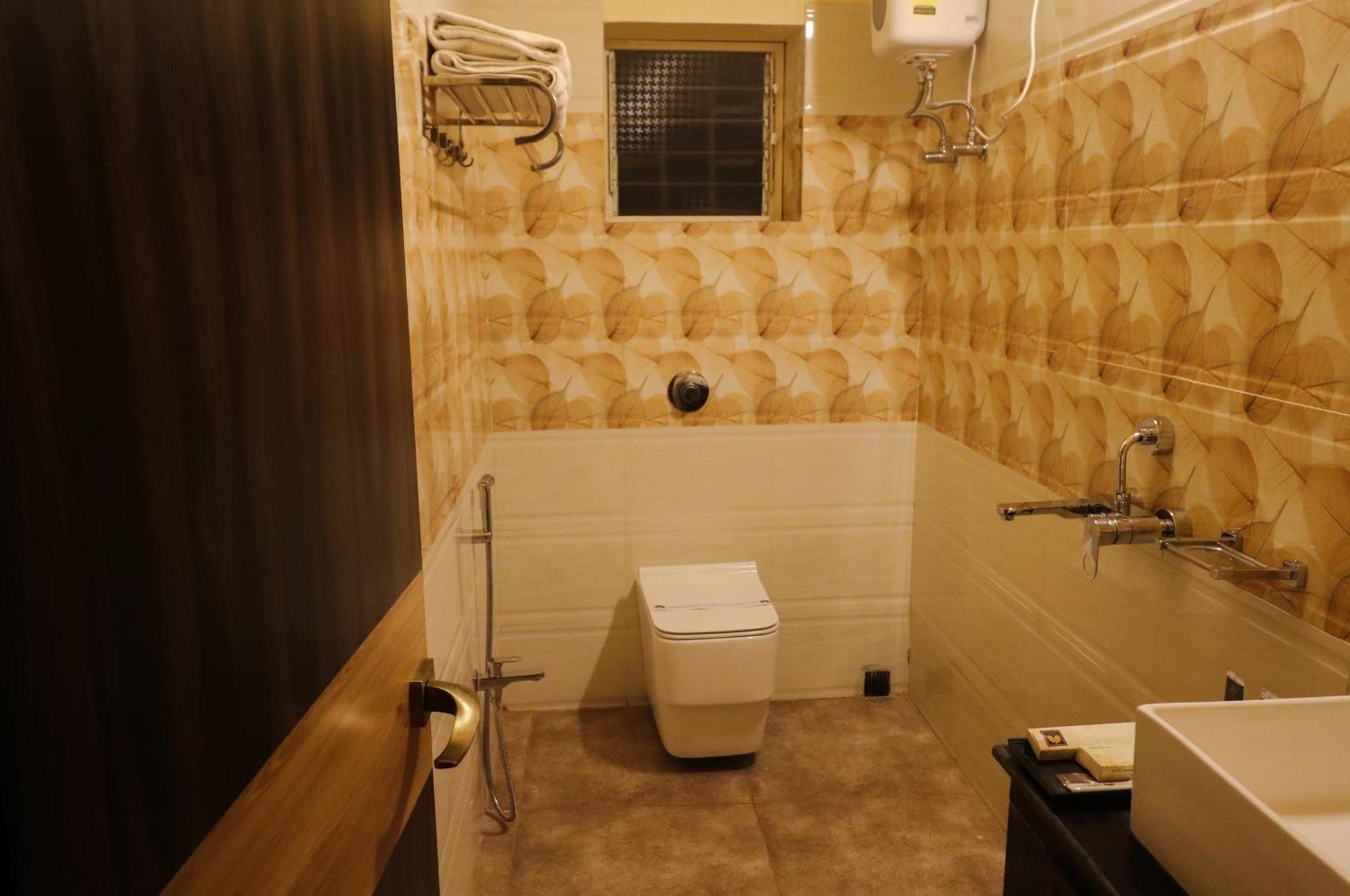 Mohar Residency Hotel โกลกาตา ภายนอก รูปภาพ