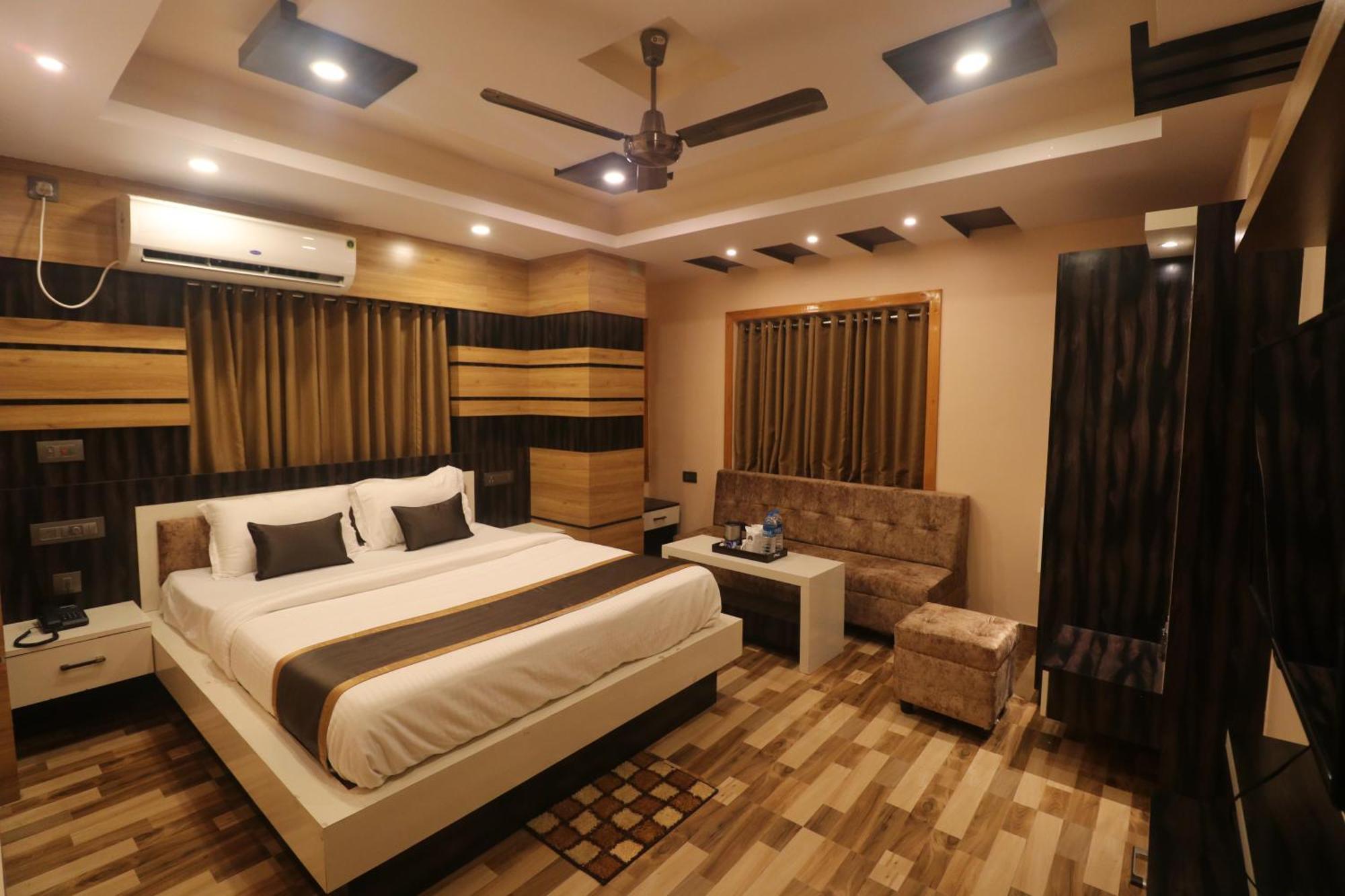Mohar Residency Hotel โกลกาตา ภายนอก รูปภาพ