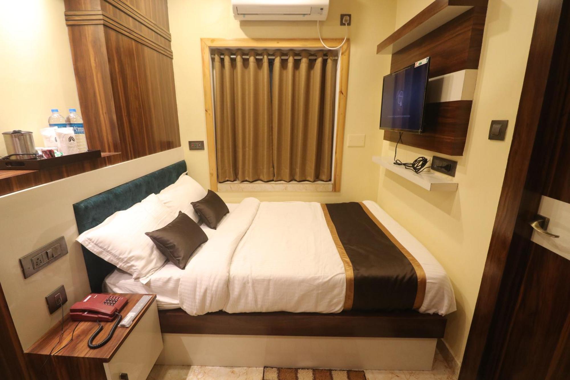 Mohar Residency Hotel โกลกาตา ภายนอก รูปภาพ