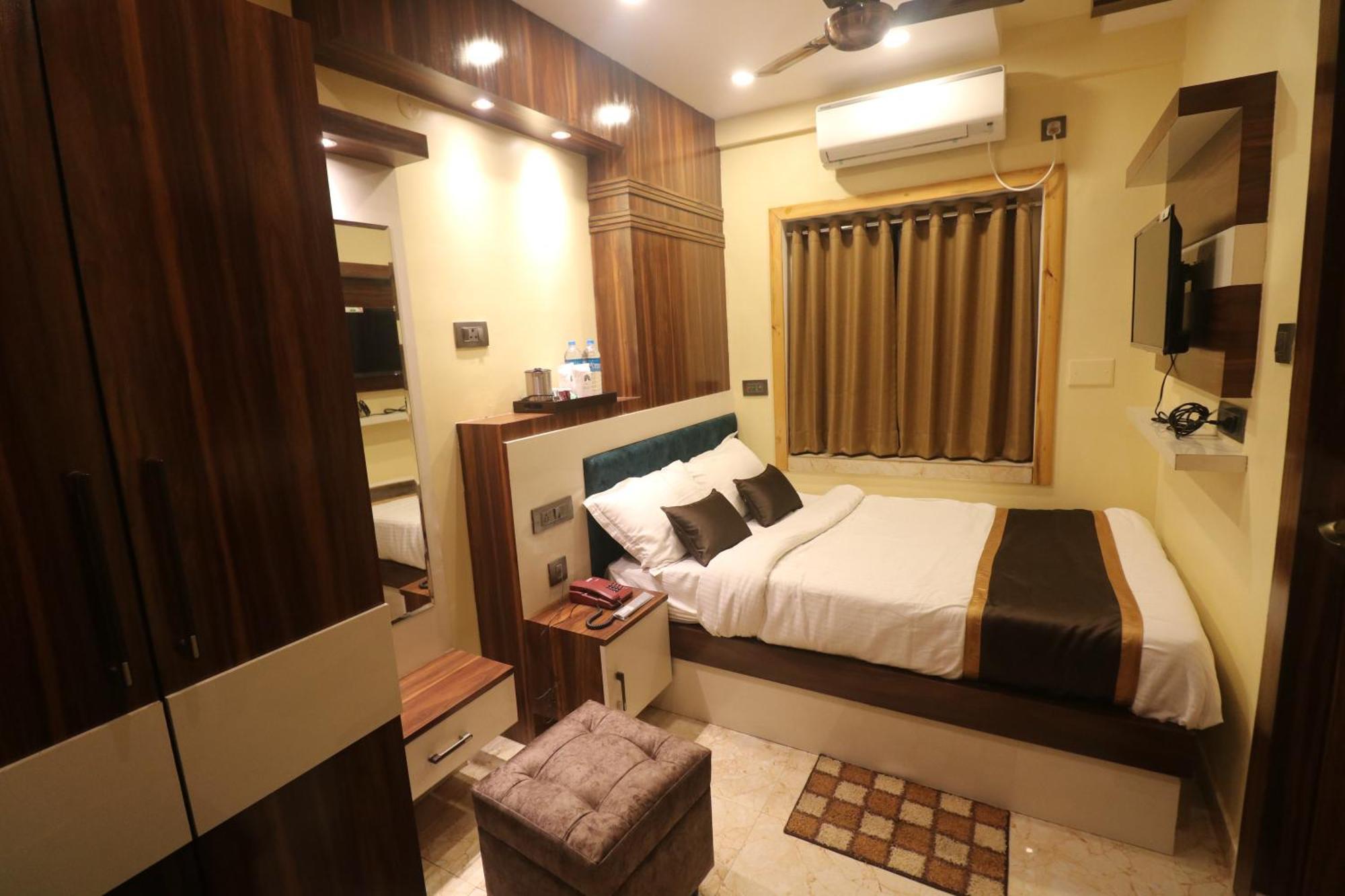 Mohar Residency Hotel โกลกาตา ภายนอก รูปภาพ